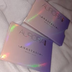 Anastasia Beverly Hills AURORA Glow Kit